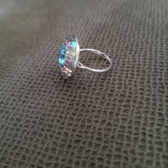 Sterling Silver🤍 Spherical Crystal  Ring💍 - NWOT - Picture 5 of 16